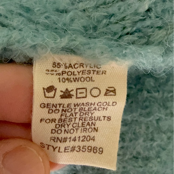 Hem & Thread Long Sleeve Aqua Open Front Fuzzy Cardigan Sweater NWT Size M - Picture 6 of 6